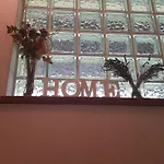 Апартаменты Sara's House